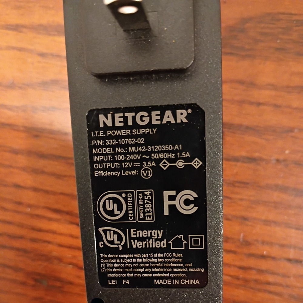 NETGEAR Nighthawk AC1900 C7000V2 Wi Fi Cable Modem Router - Picture 7 of 7